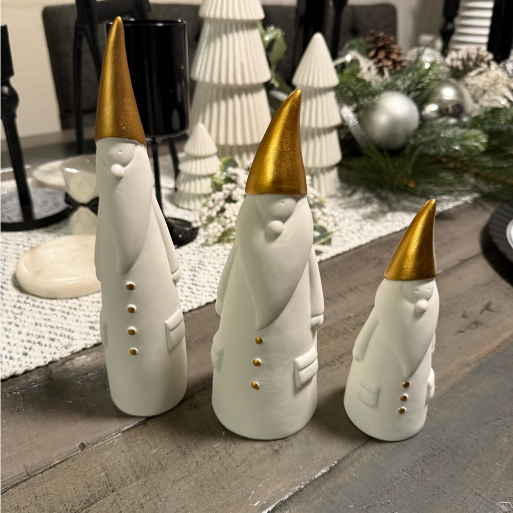 Set of Three White and gold ceramic Santa Claus 🎅🏼